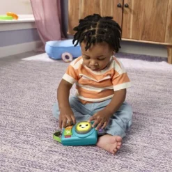 Fisher-Price Laugh And Learn Light-Up Camera