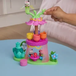 Gabby's Dollhouse Fairylandia Flutter-iffic Tea Party Playset