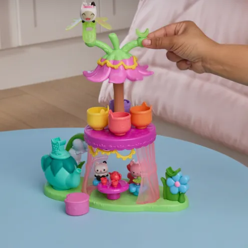 Gabby's Dollhouse Fairylandia Flutter-iffic Tea Party Playset