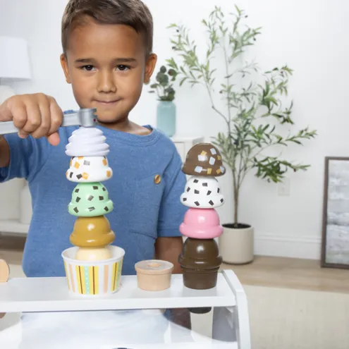 Melissa & Doug Ice Cream Counter Wooden Roleplay Set
