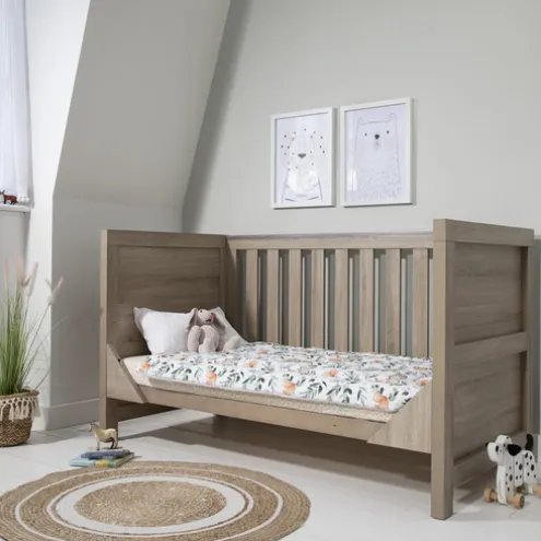 Tutti Bambini Oak 3 in 1 Cot bed Modena